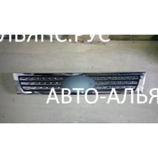 Решетка передняя наружная между фар (хром) GRB Mobis