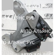 Подушка ДВС D6CB/D6HA передняя грузовик
